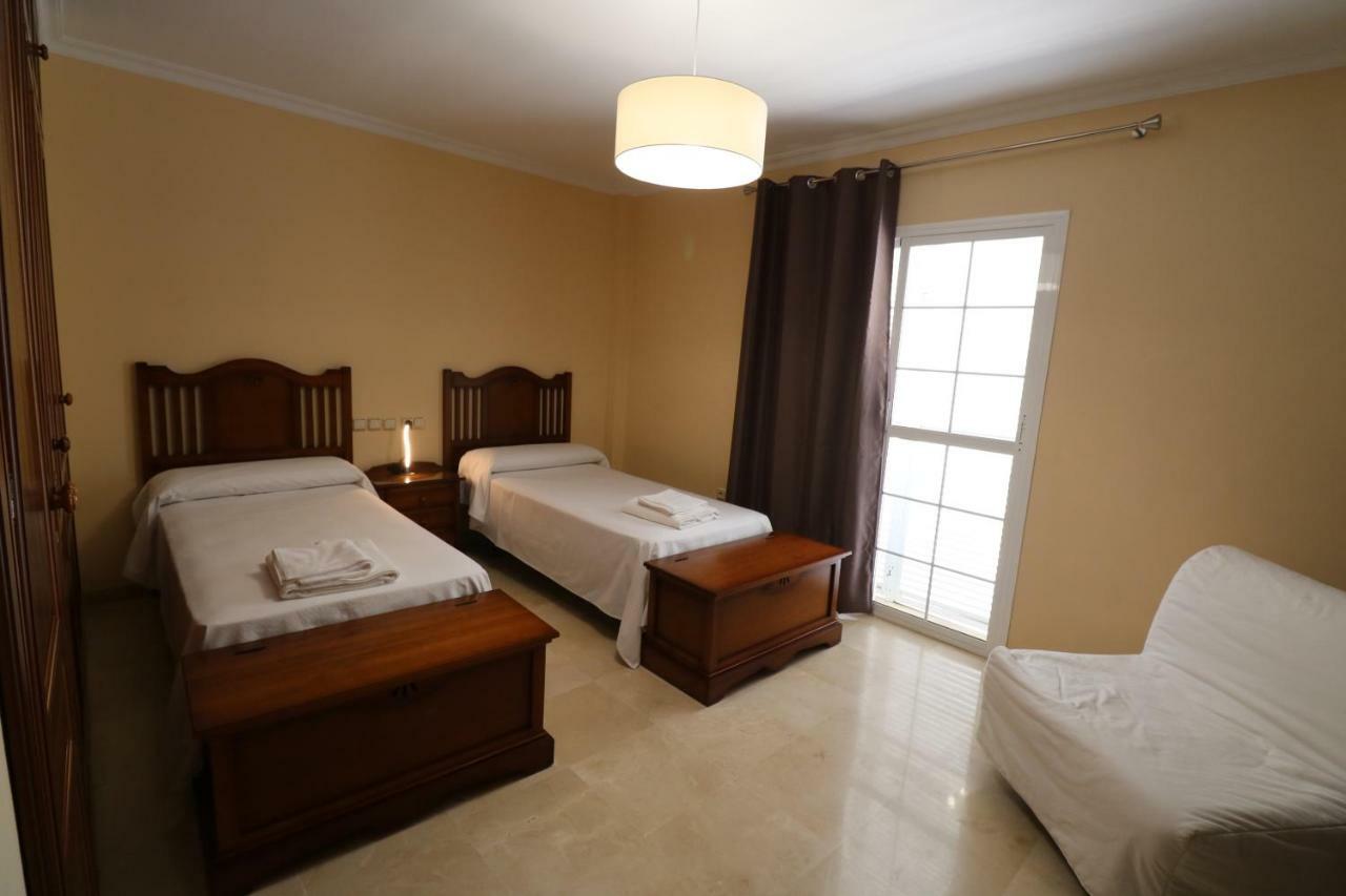 Villa De Lujo En Τορρεμολίνος Εξωτερικό φωτογραφία