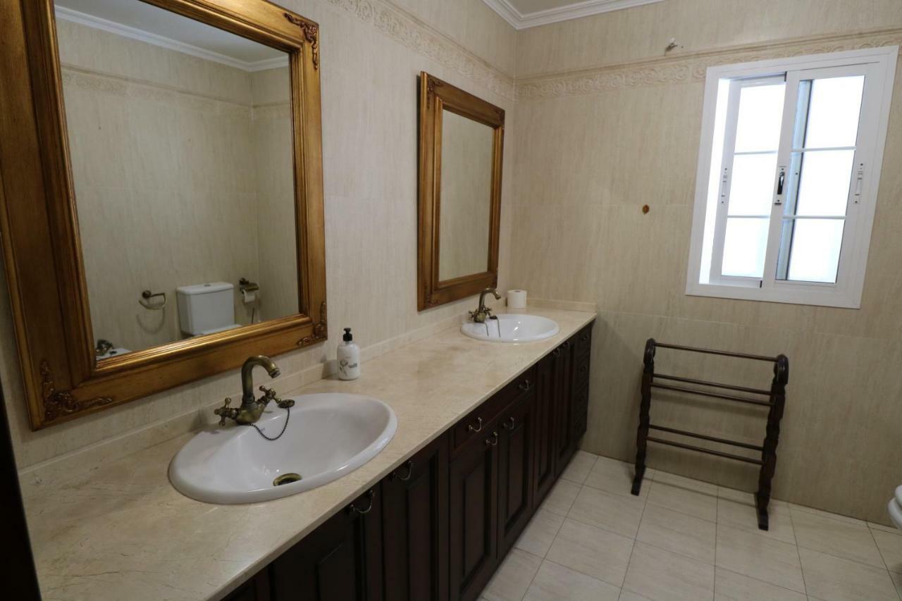 Villa De Lujo En Τορρεμολίνος Εξωτερικό φωτογραφία
