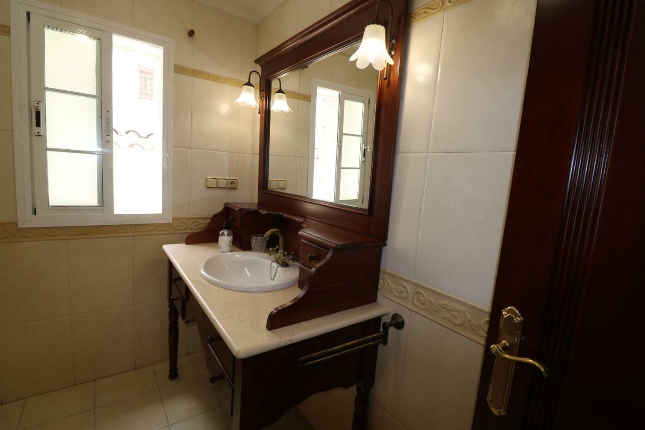 Villa De Lujo En Τορρεμολίνος Εξωτερικό φωτογραφία