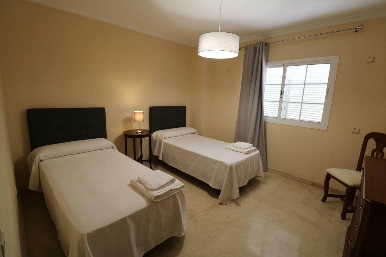 Villa De Lujo En Τορρεμολίνος Εξωτερικό φωτογραφία