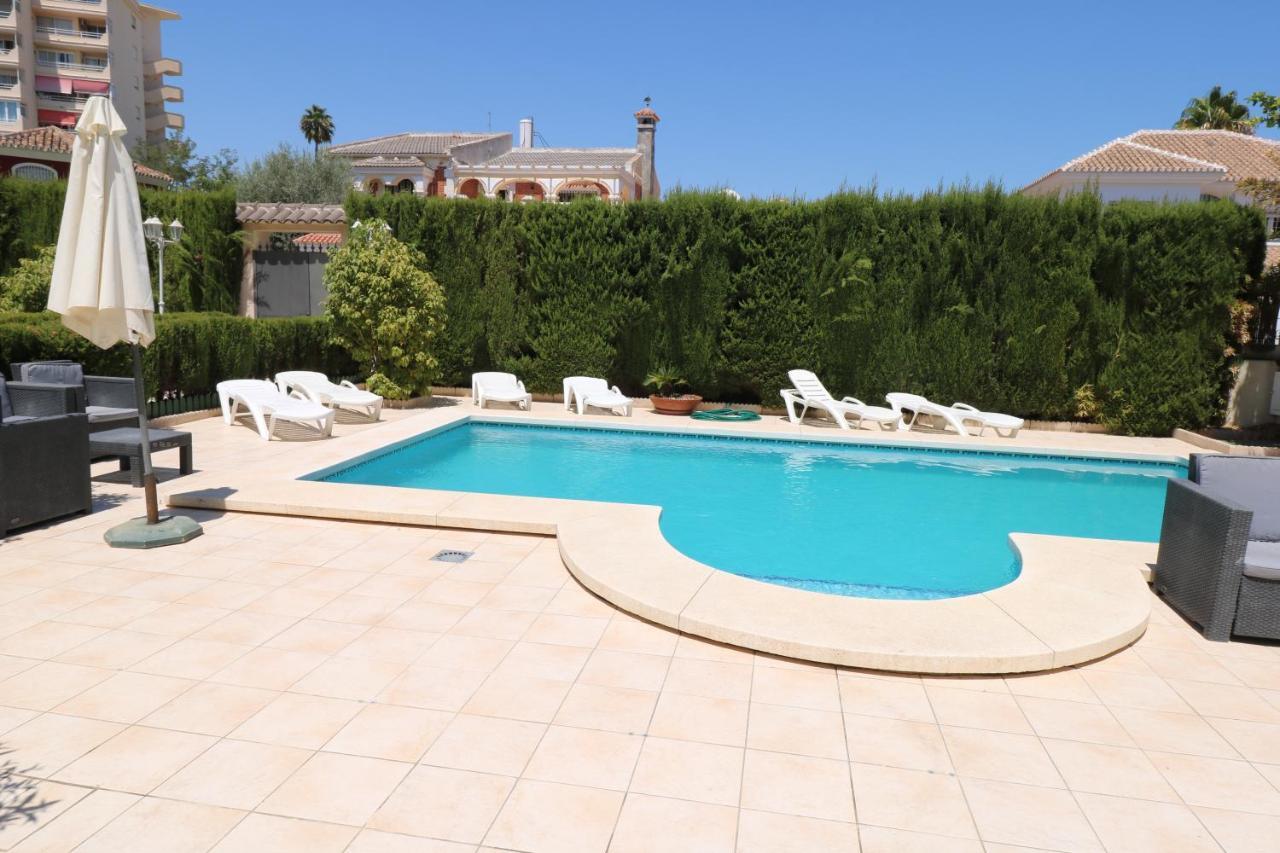 Villa De Lujo En Τορρεμολίνος Εξωτερικό φωτογραφία